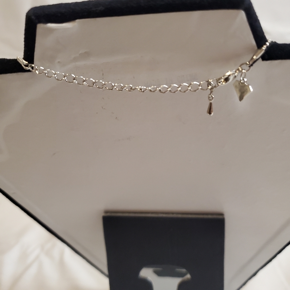 Cookie Lee Genuine Crystal Necklace and Earrings NWT - Picture 7 of 8